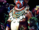 5 Festival dress in tribal Papua New Guinea 800