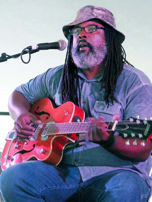 alvin youngblood hart 4