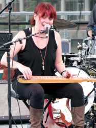 carolyn wonderland  4 