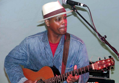 Eric Bibb