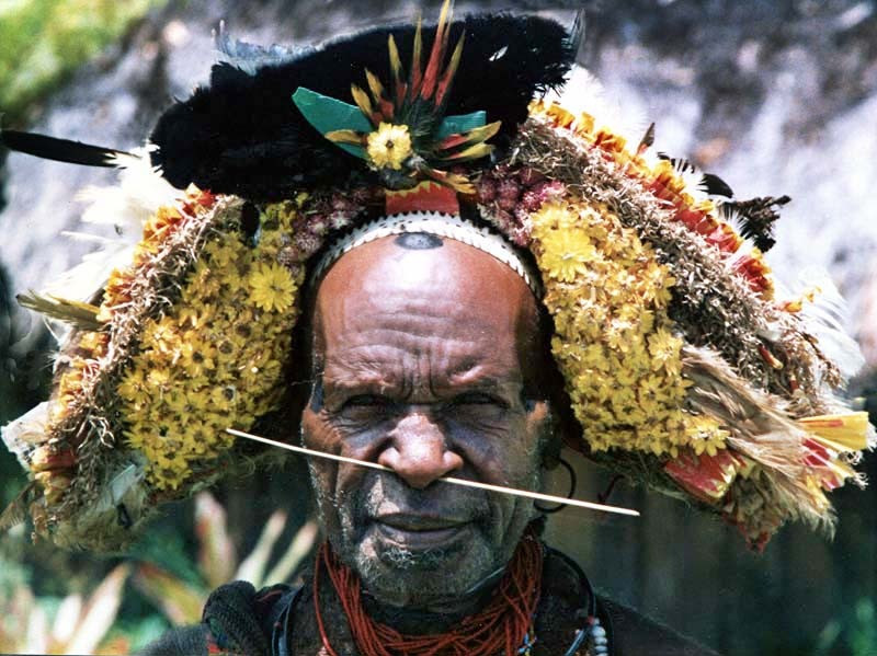 37 feather and flower head dress in the southern highlands