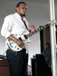 jarekus singleton  2 