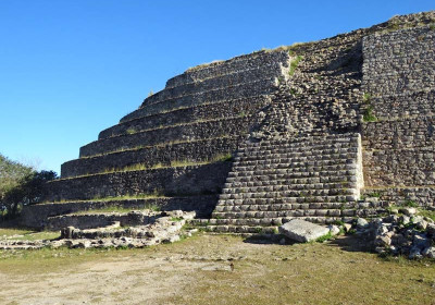 Kinich Kak Moo Pyramid