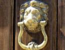 knocker