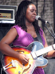 ruthie foster