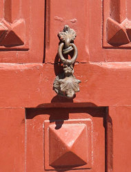 knocker